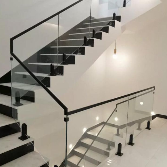 Báo Giá Cầu Thang Kính Trọn Gói Biên Hoà-40