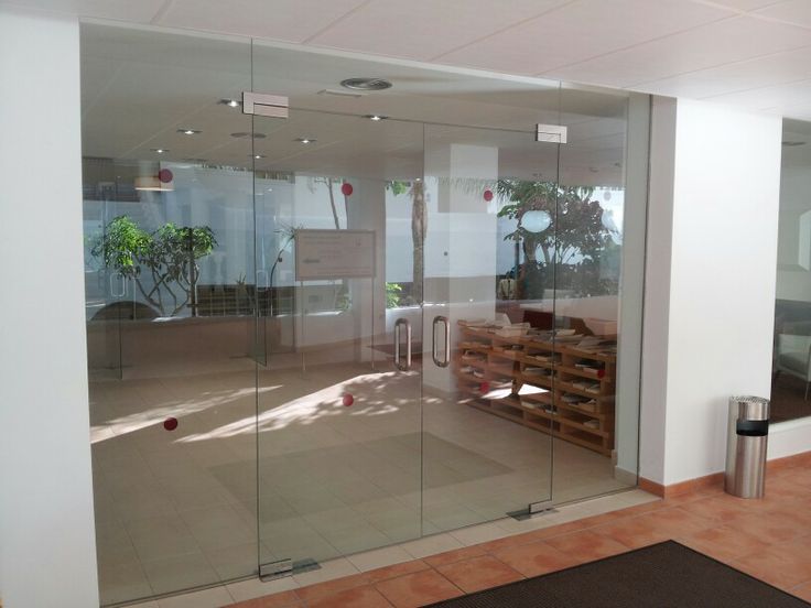 lắp đặt kính cường lực Thủ Đức